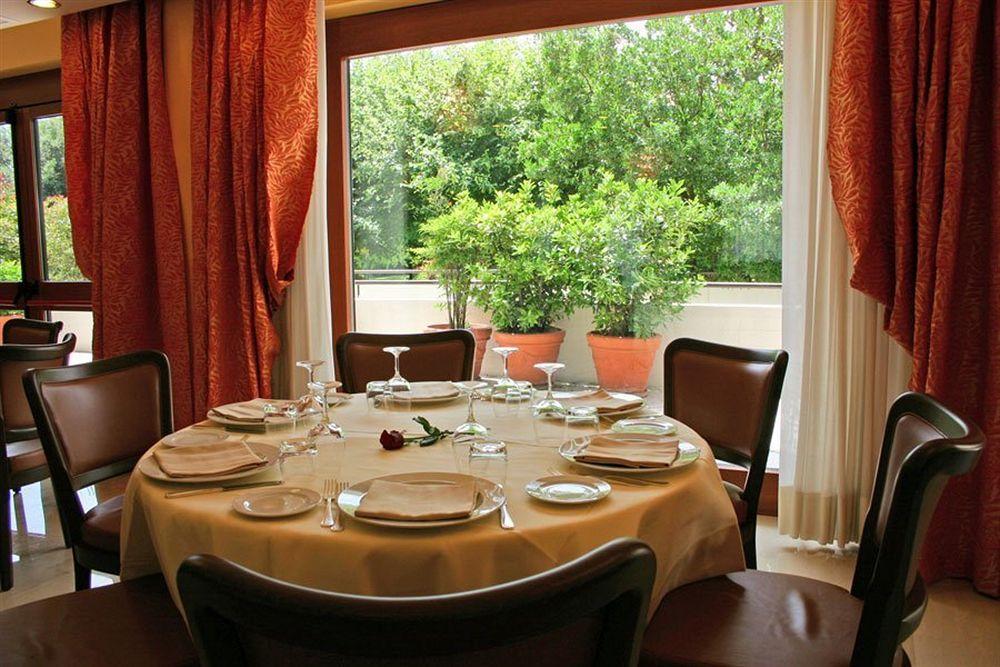 Hotel Svevo Джоя-дель-Колле Экстерьер фото