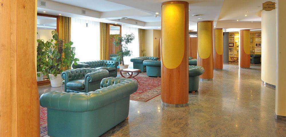 Hotel Svevo Джоя-дель-Колле Экстерьер фото