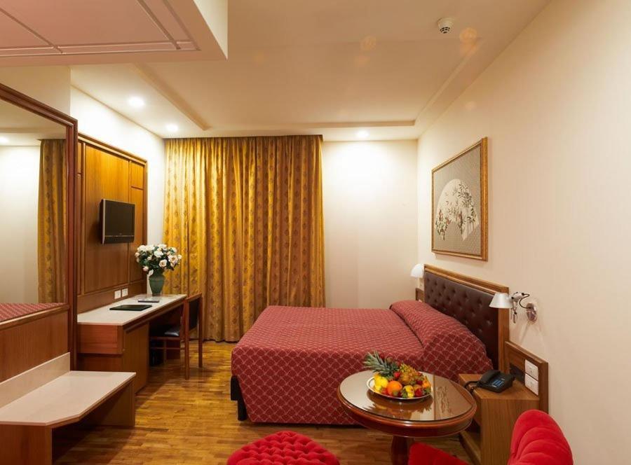 Hotel Svevo Джоя-дель-Колле Номер фото